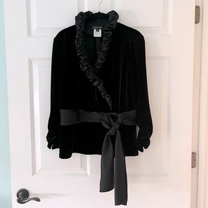 Tadashi Shoji Long Sleeved Jacket